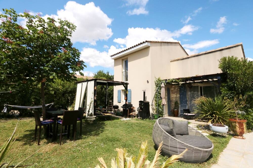 Photo of Outdoor in Saint-Saturnin-les-Avignon