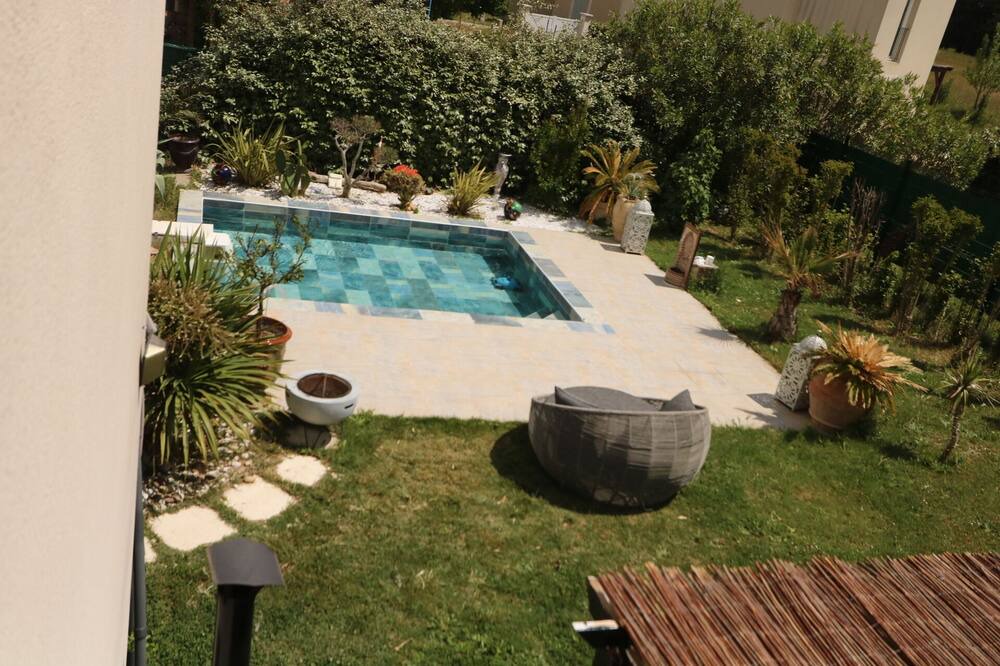 Photo of Outdoor in Saint-Saturnin-les-Avignon