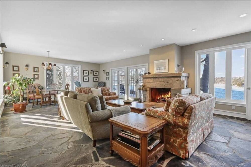 Photo of Livingroom in Kingston