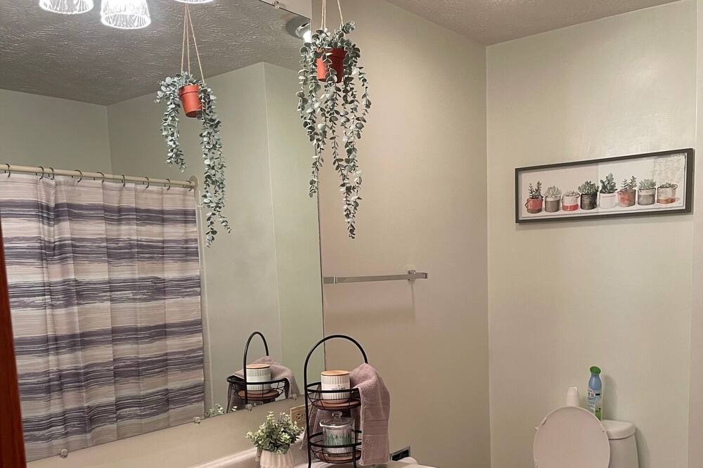 Photo of Bathroom in Ellerslie