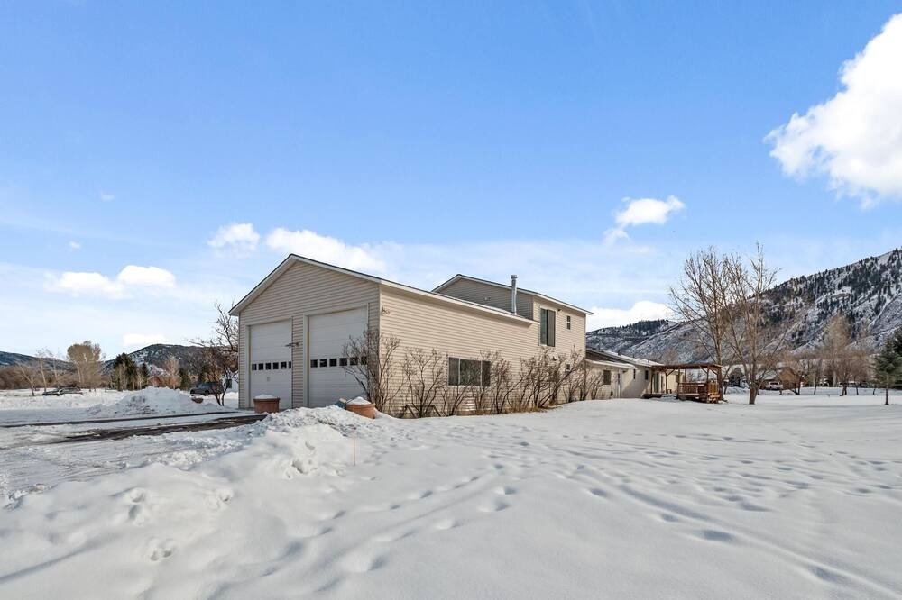Photo of Outdoor in Basalt
