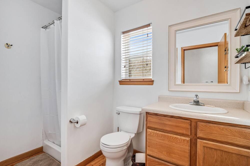 Photo of Bathroom in Basalt