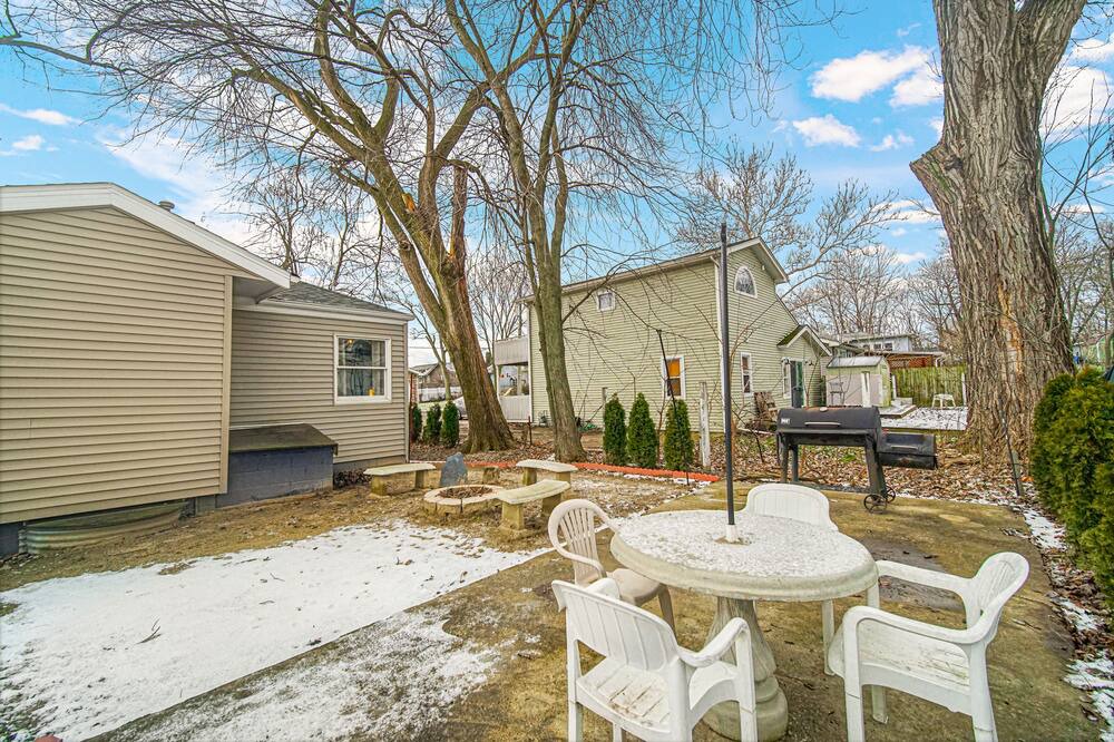 Photo of Outdoor in Cedar Lake