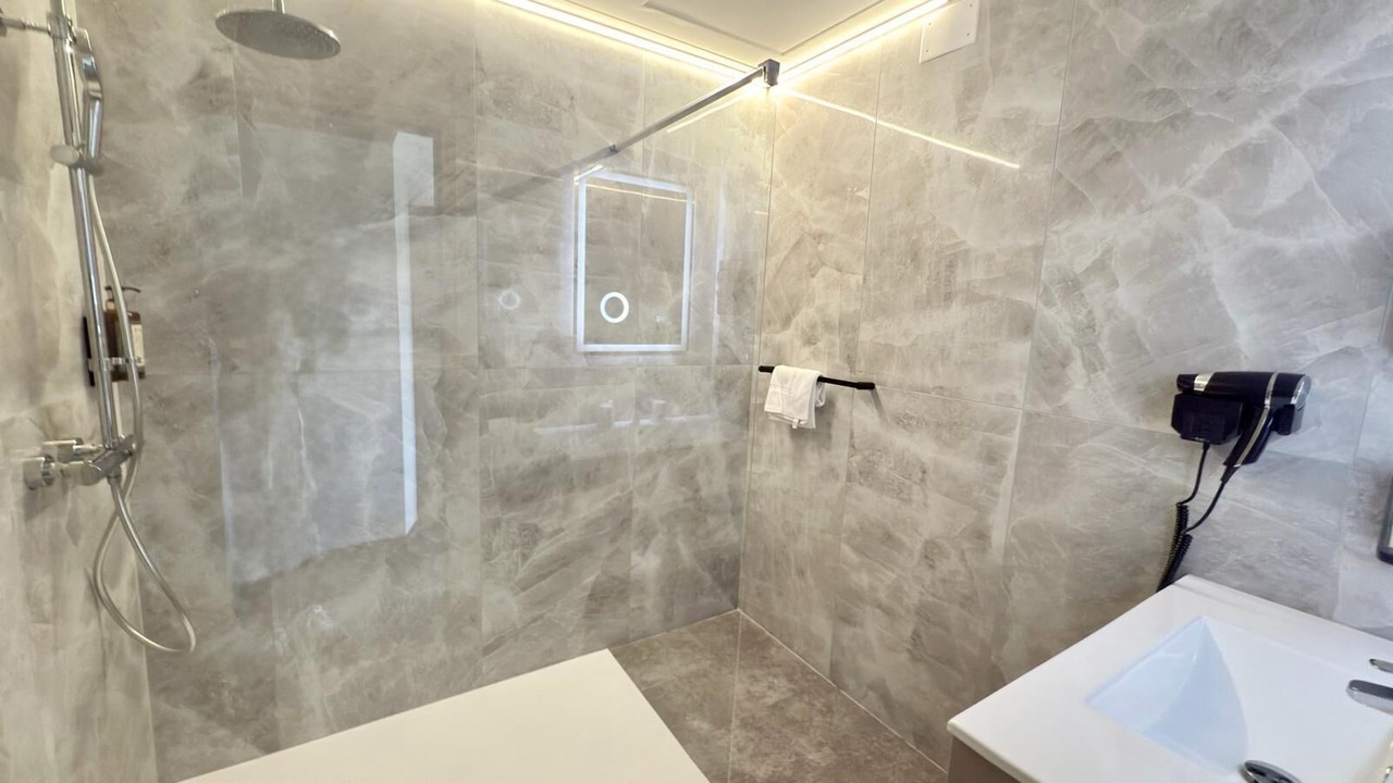 Photo of Bedroom in Pernes-les-Fontaines