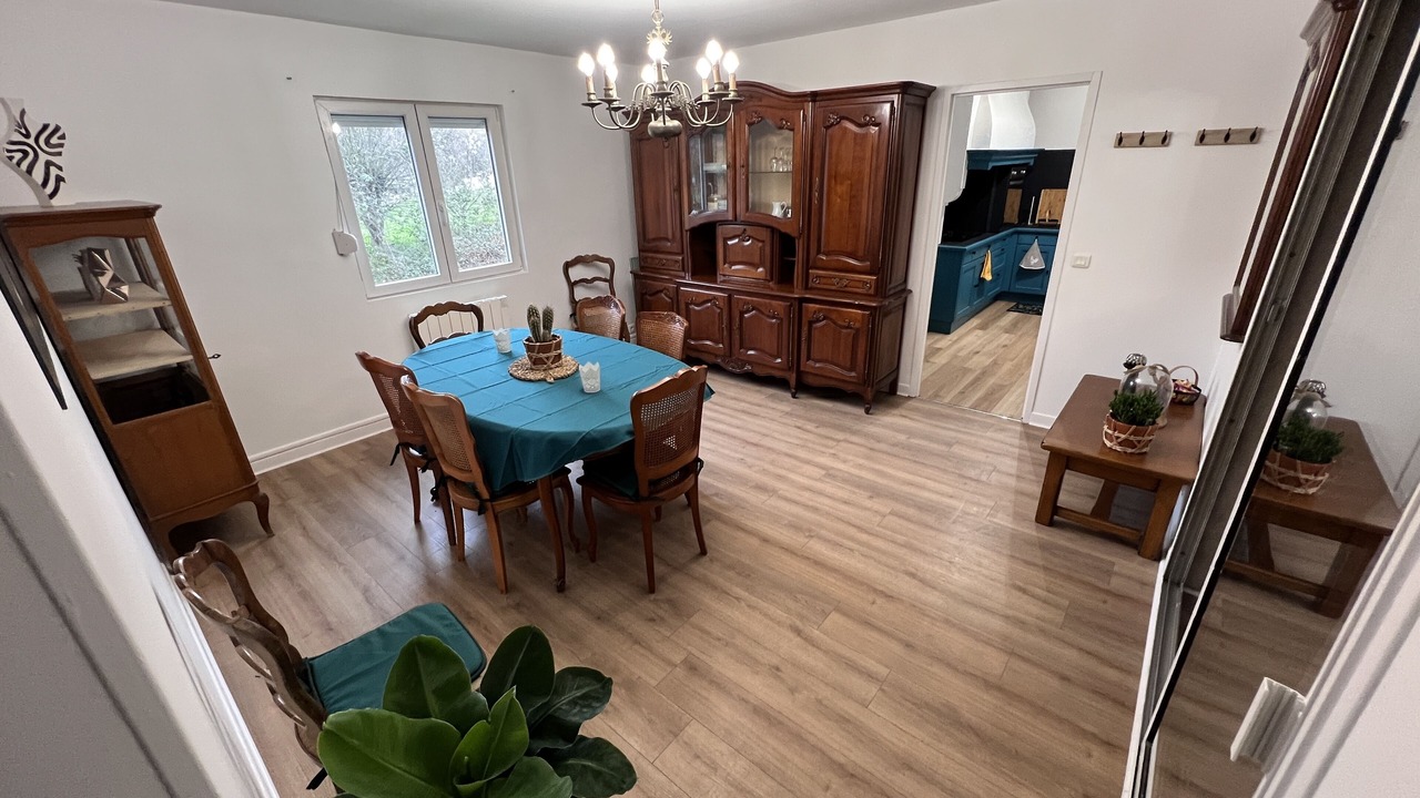 Photo of Others in Acheres