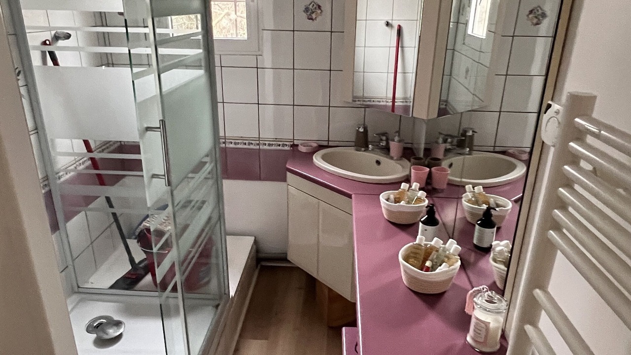 Photo of Others in Acheres