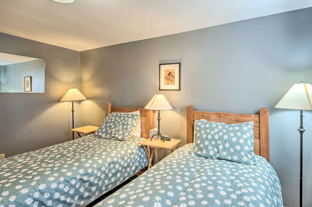 Photo of Bedroom in Coon Rapids