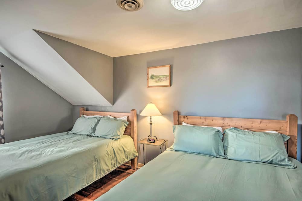 Photo of Bedroom in Coon Rapids