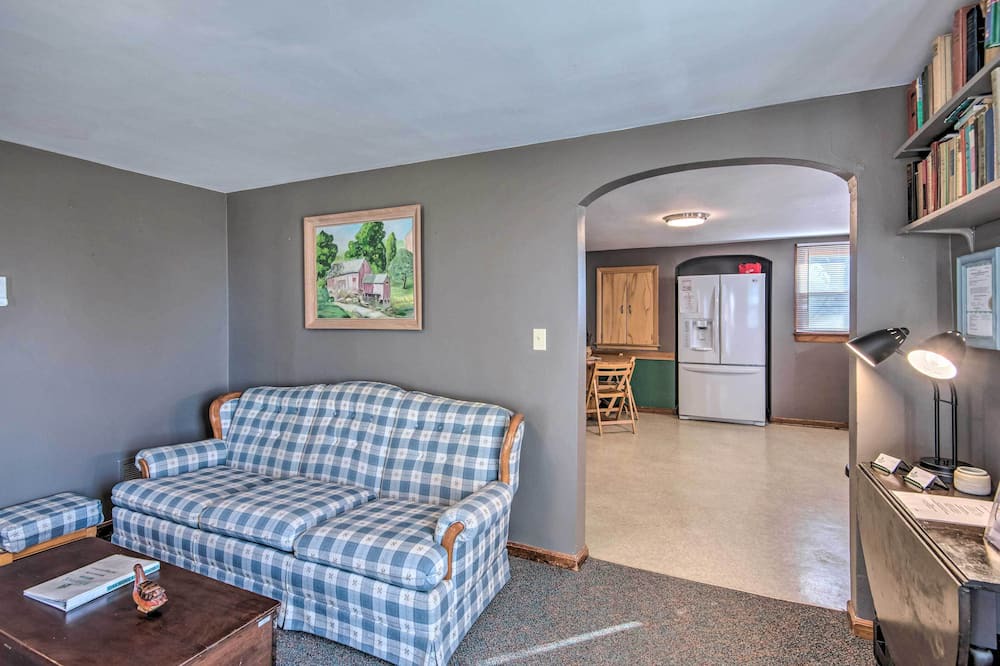 Photo of Livingroom in Coon Rapids