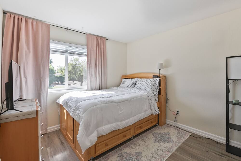 Photo of Bedroom in Sacramento