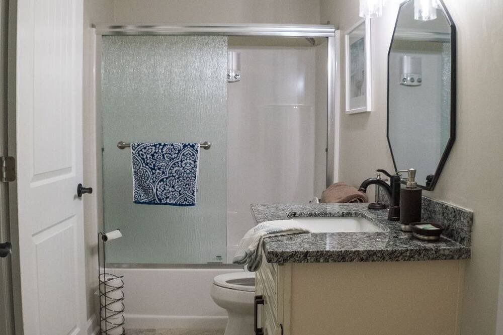 Photo of Bathroom in Lake Charles
