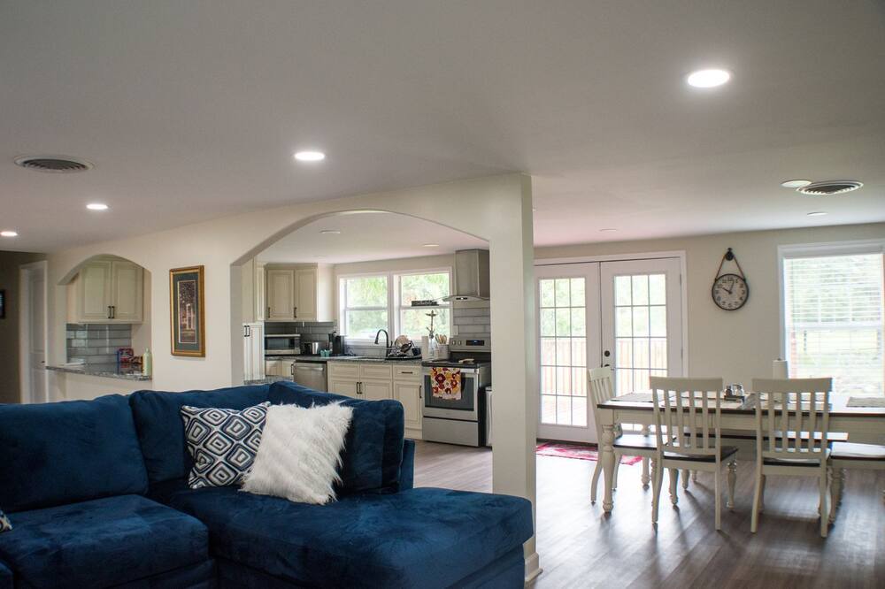 Photo of Livingroom in Lake Charles