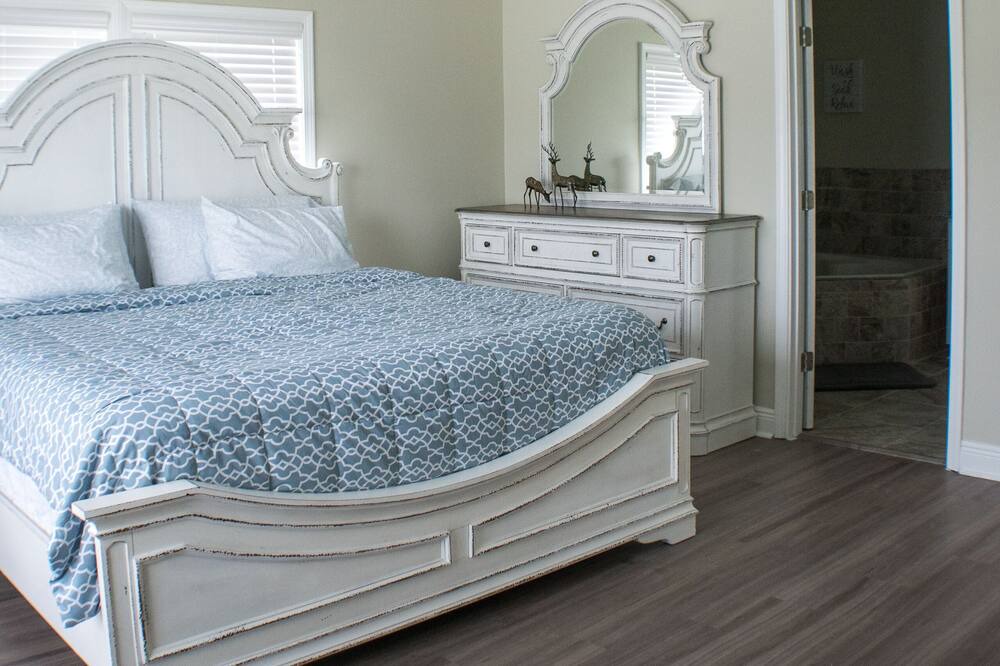 Photo of Bedroom in Lake Charles