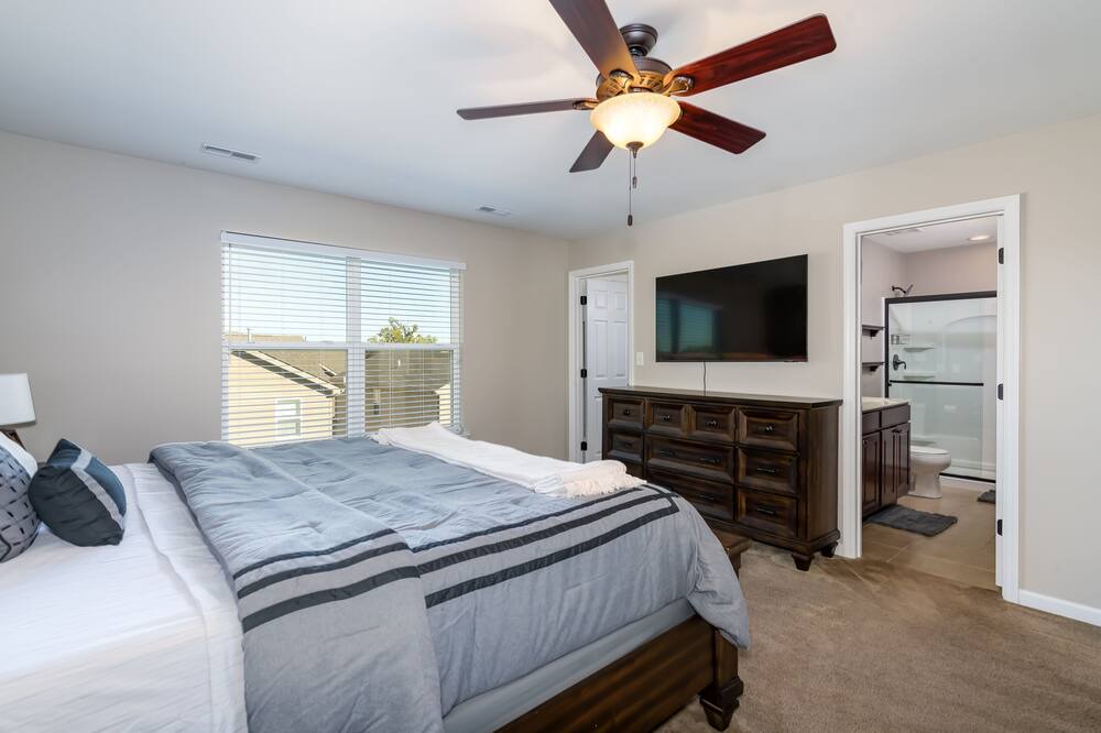 Photo of Bedroom in Grantwood Village
