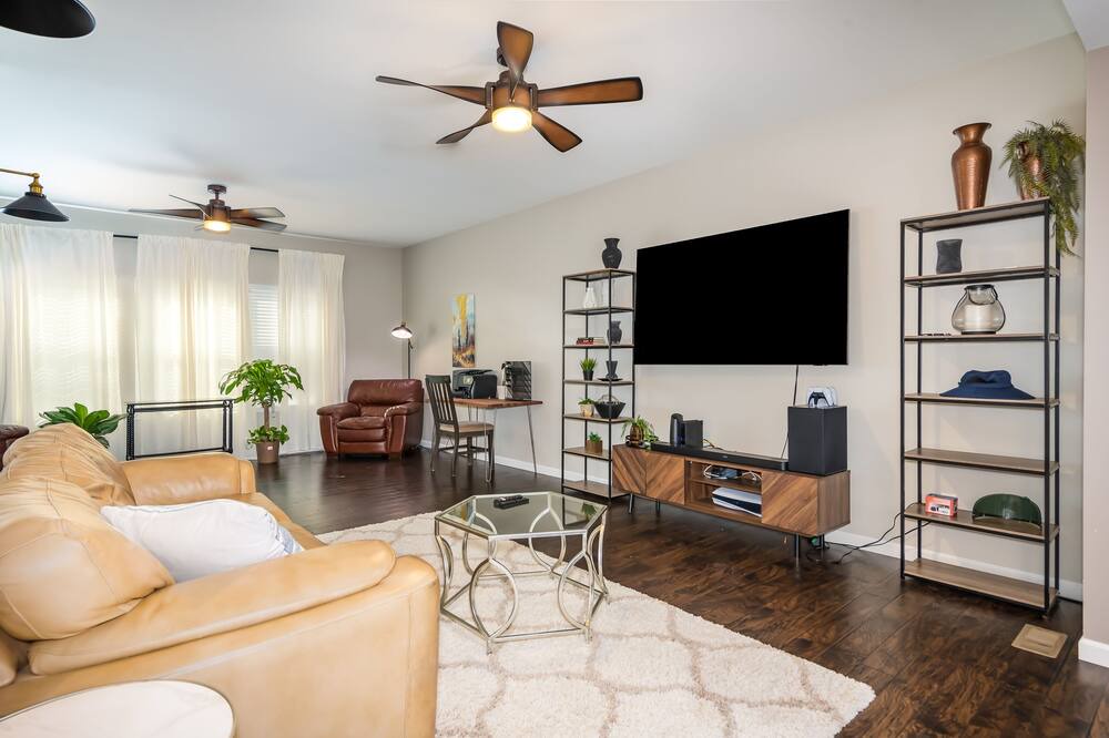 Photo of Livingroom in Grantwood Village