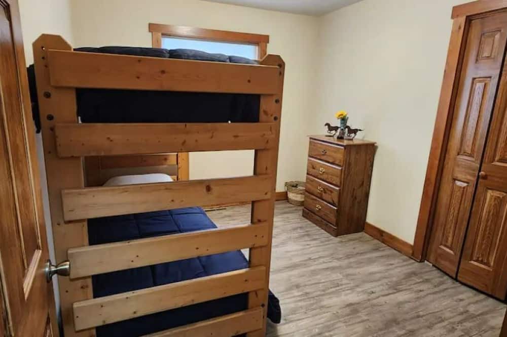 Photo of Bedroom in Newville