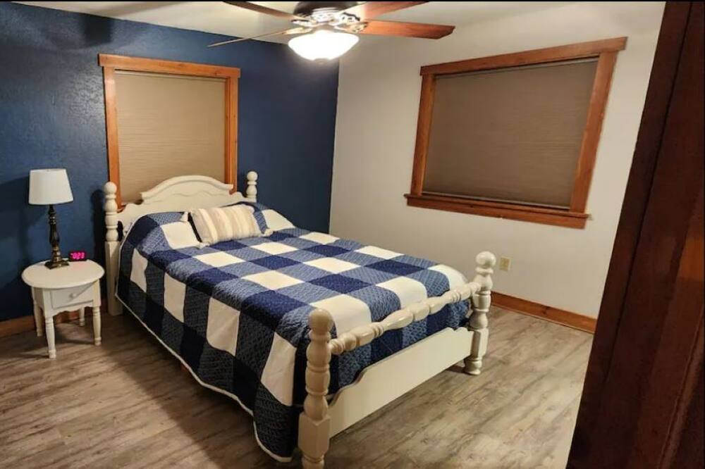 Photo of Bedroom in Newville