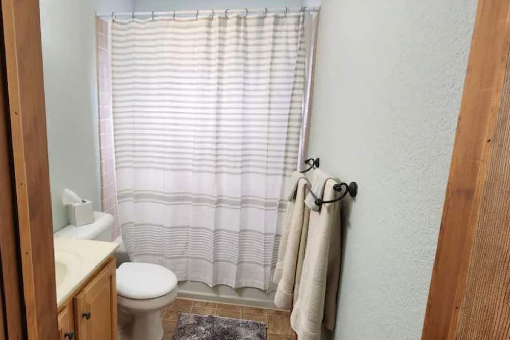 Photo of Bathroom in Newville