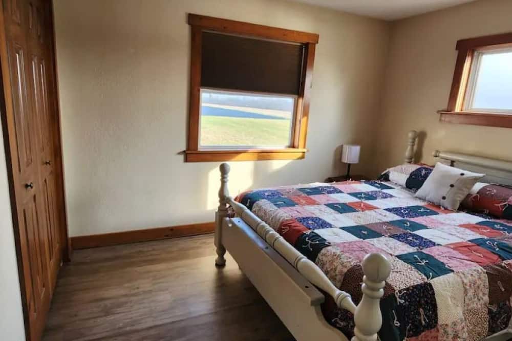 Photo of Bedroom in Newville