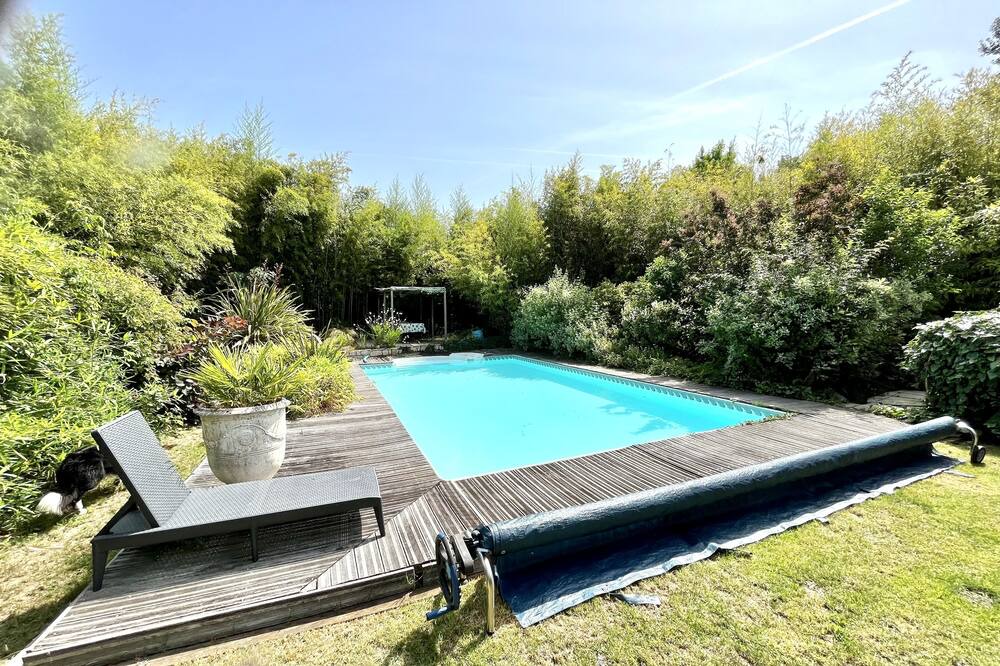 Photo of Outdoor in Saint-Loubes