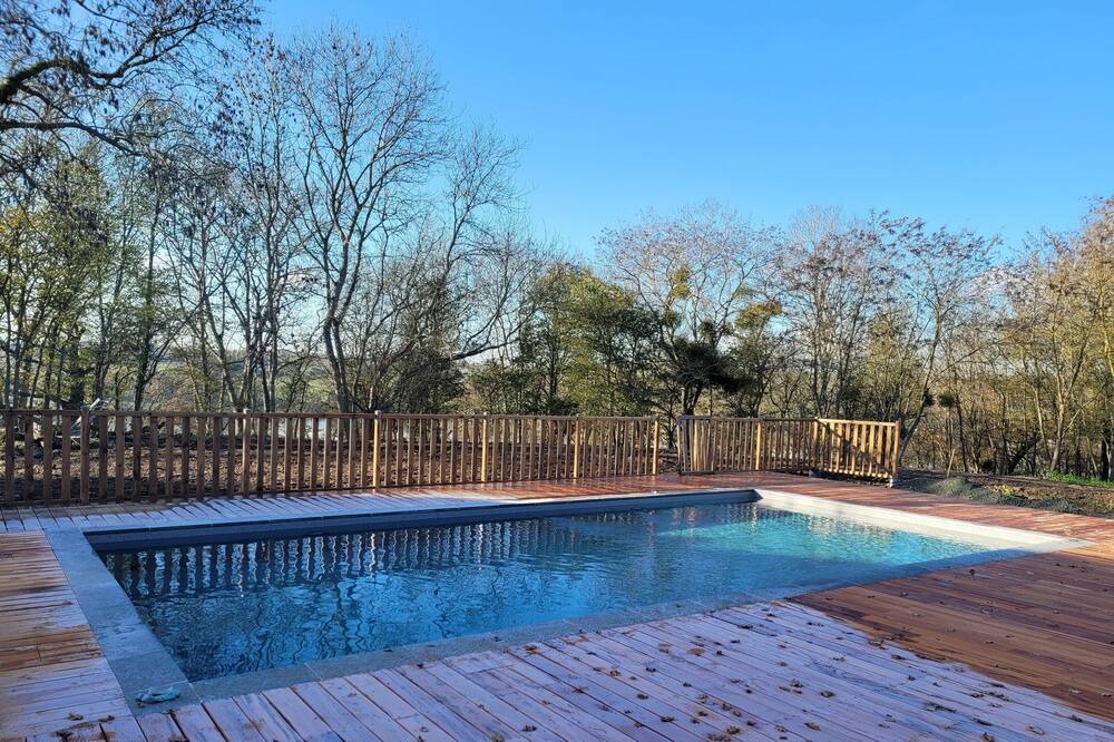 Photo of Outdoor in Saint-Helen