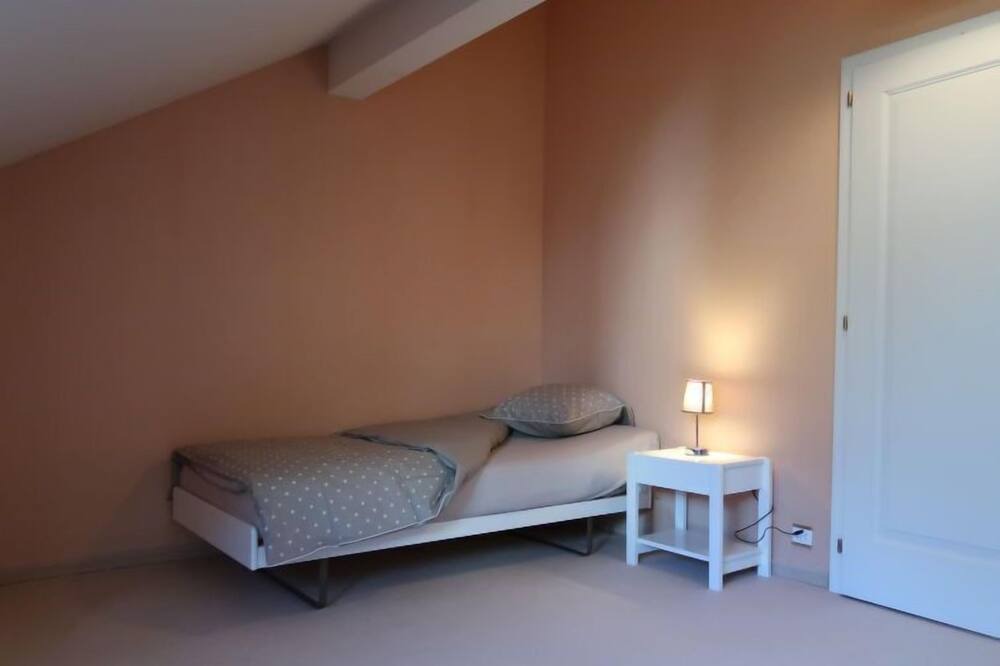 Photo of Bedroom in Villeneuve