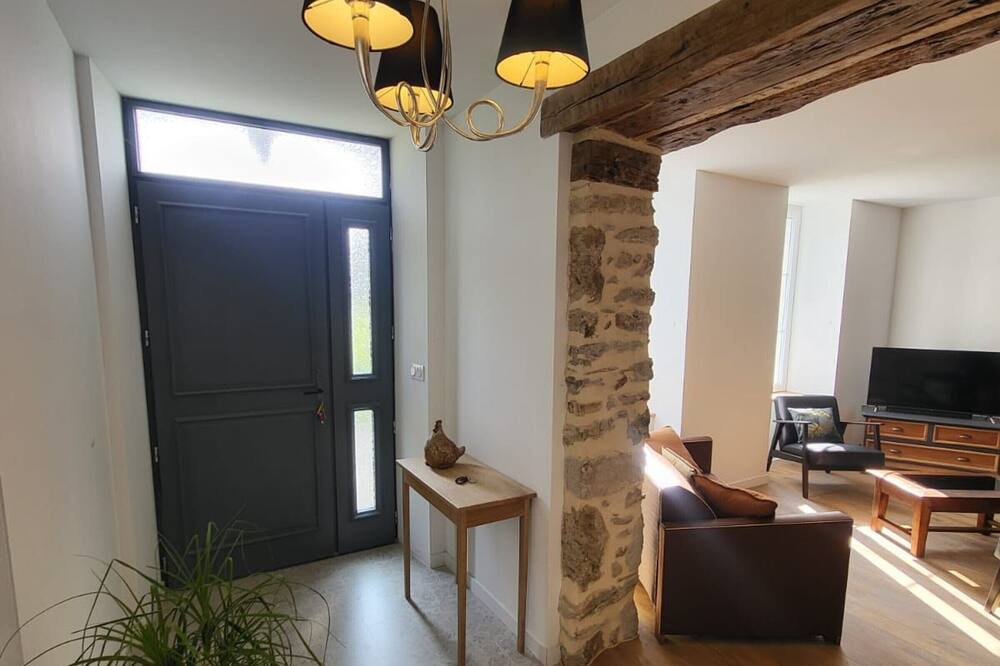 Photo of Livingroom in Rieupeyroux