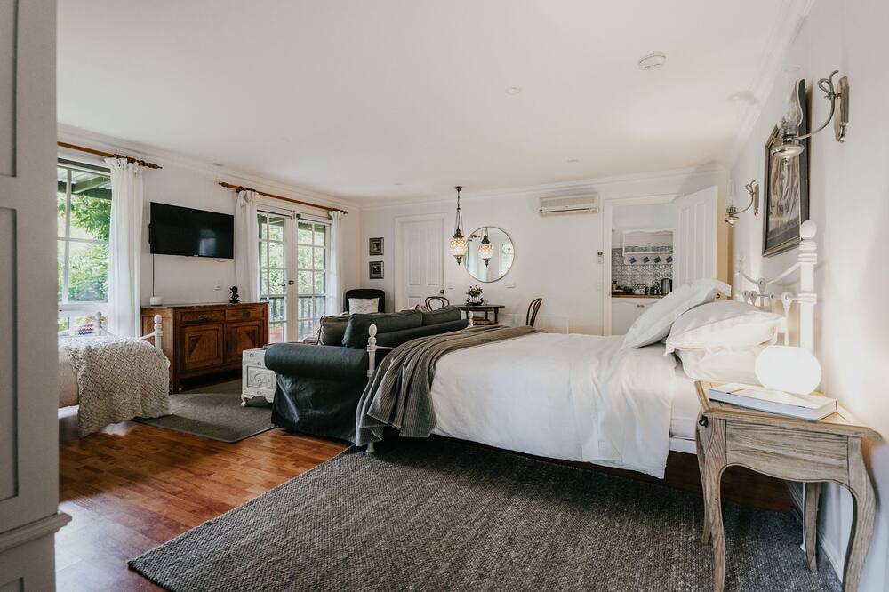 Photo of Others in Castlemaine