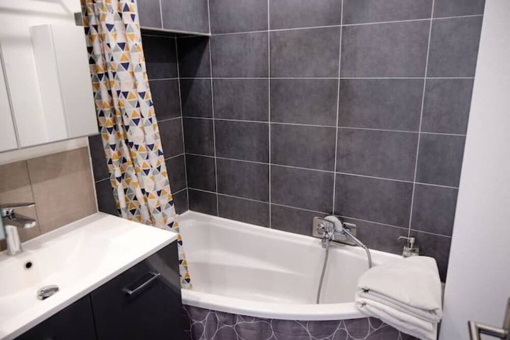 Photo of Bathroom in Ancely