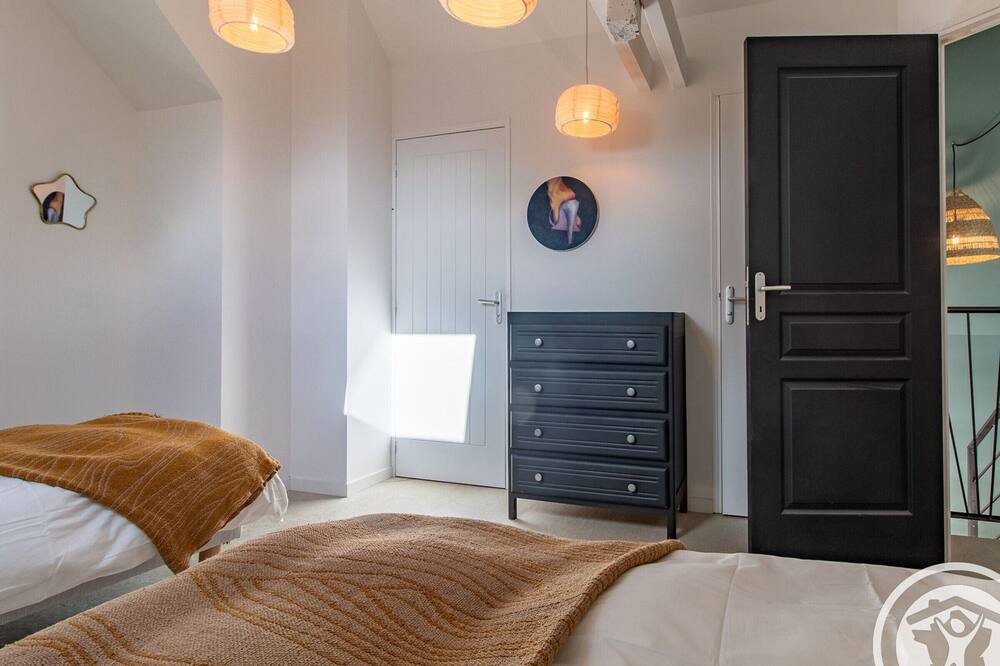 Photo of Bedroom in Val-du-Layon