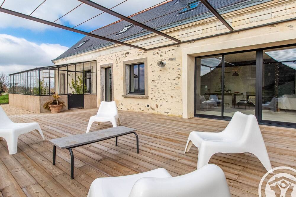 Photo of Patio Balcony in Val-du-Layon