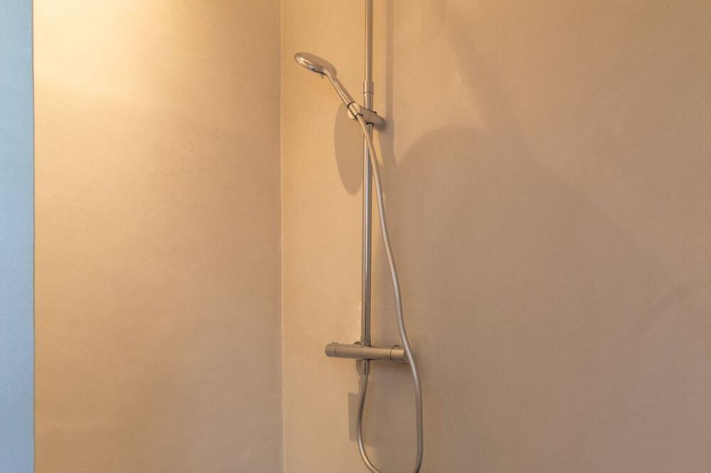 Photo of Bathroom in Val-du-Layon