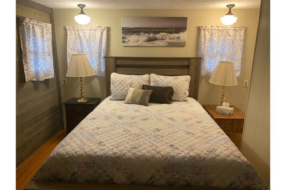 Photo of Bedroom in Clarksville