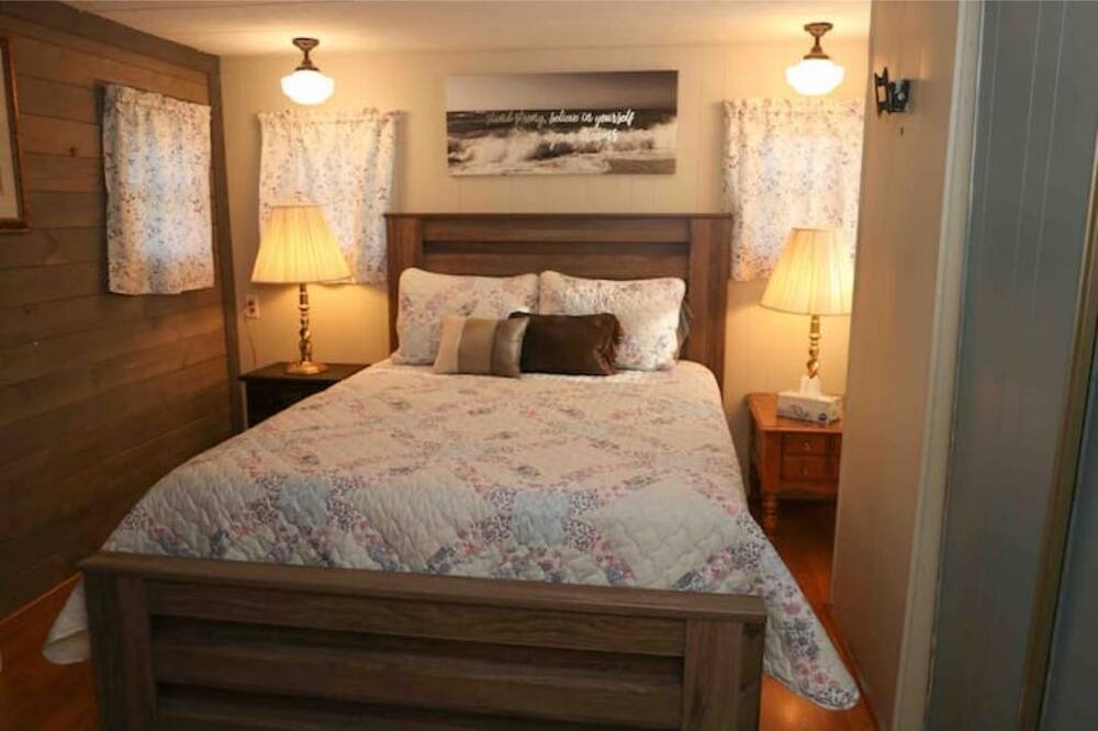 Photo of Bedroom in Clarksville