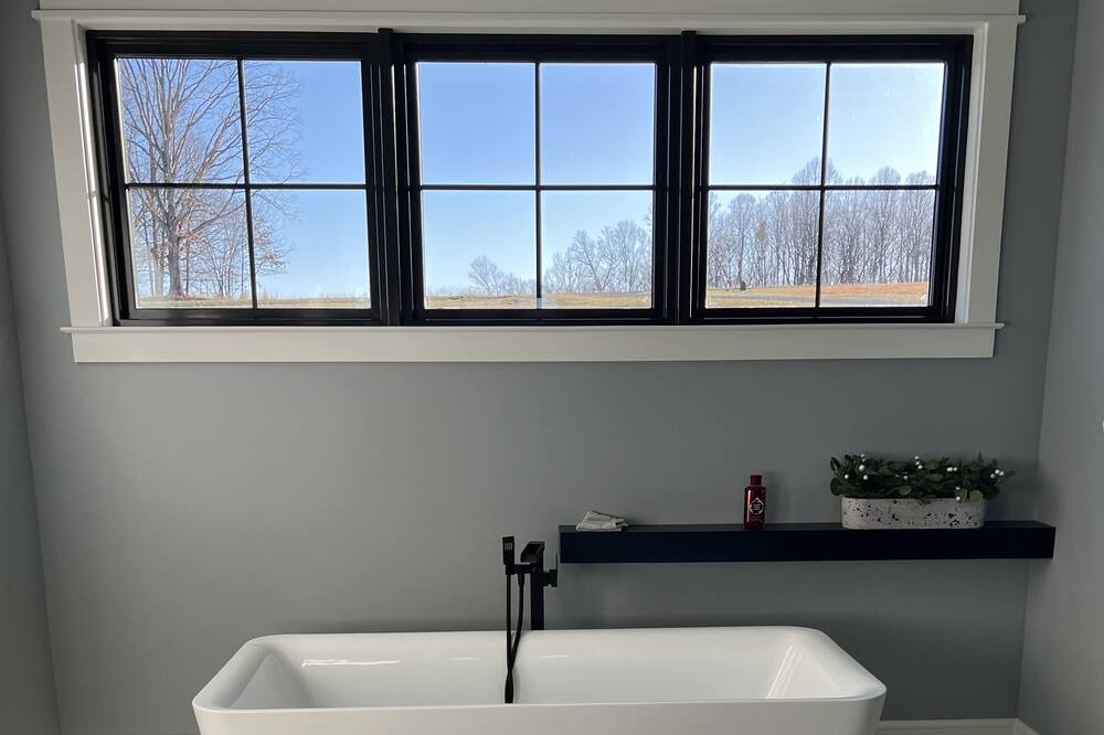 Photo of Bathroom in Union Hall