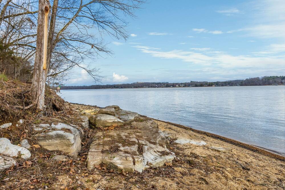 Photo of Others in Chickamauga Lake