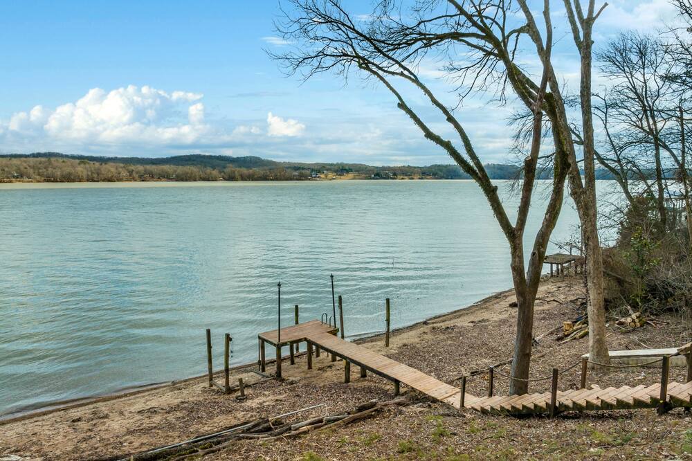 Photo of Others in Chickamauga Lake