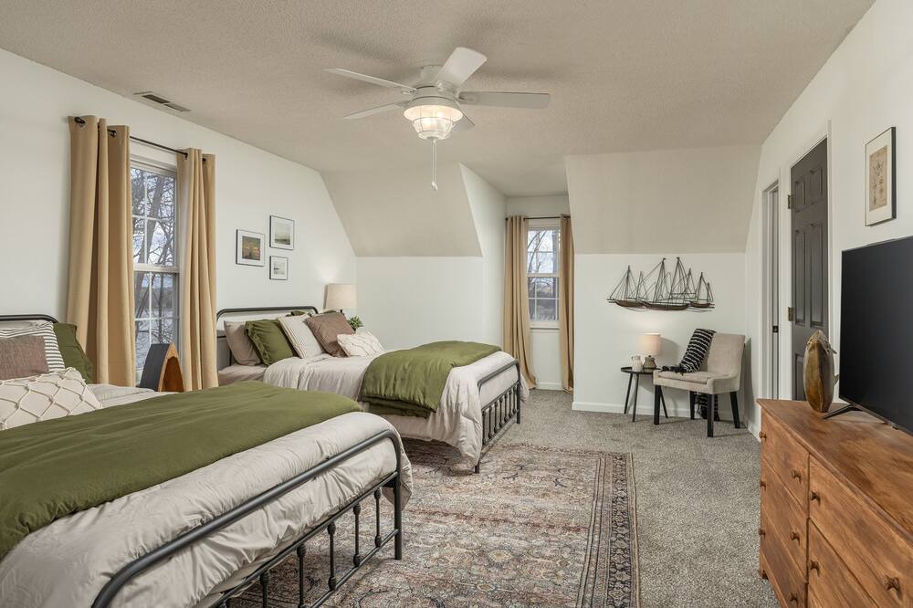 Photo of Bedroom in Chickamauga Lake