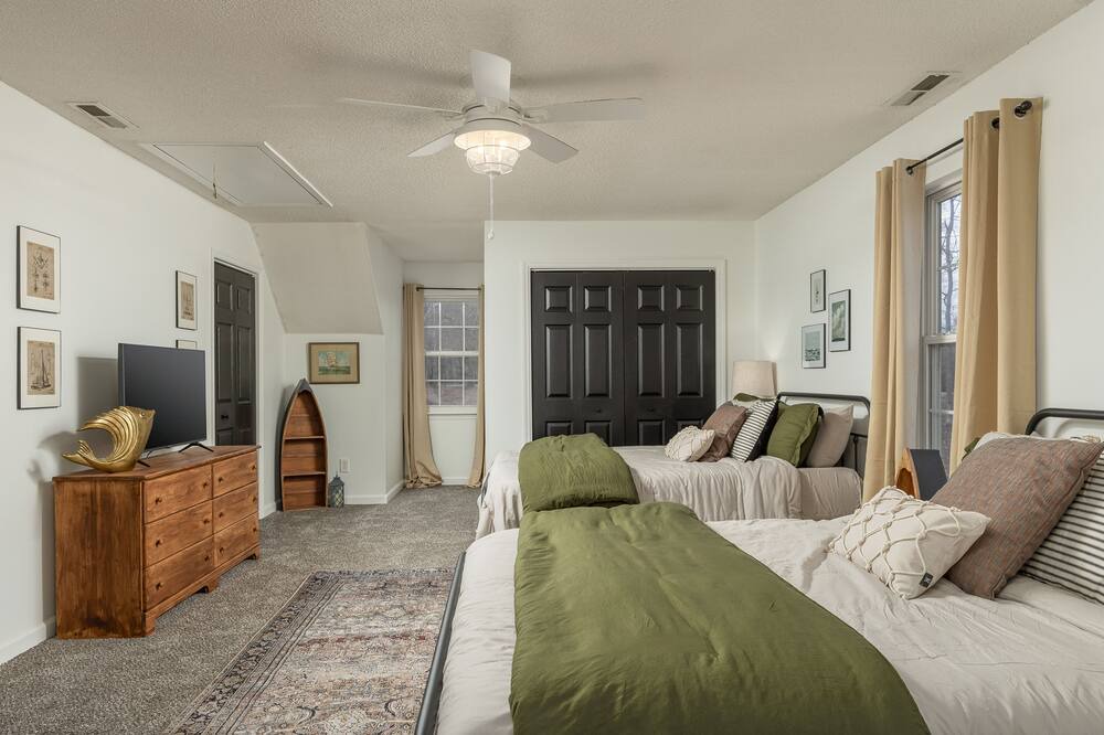 Photo of Bedroom in Chickamauga Lake