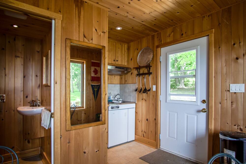 Photo of Kitchen in Howe Island