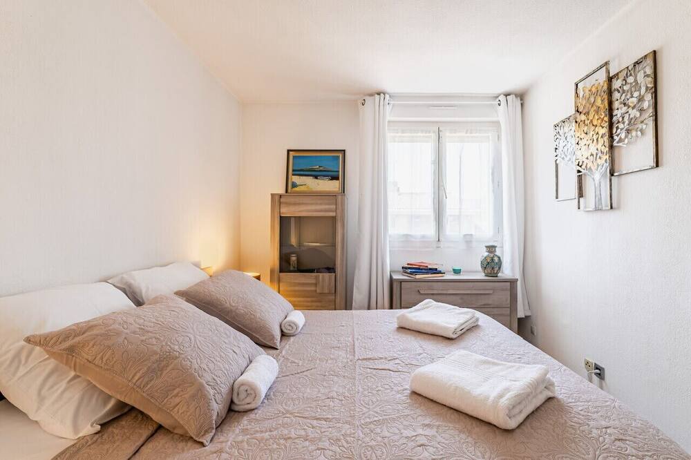 Photo of Bedroom in Aubagne