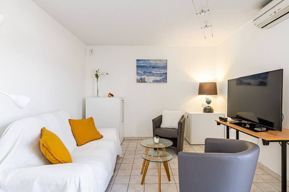 Photo of Livingroom in Aubagne