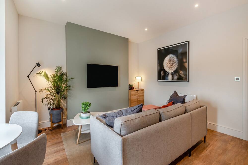 Photo of Livingroom in Middleton One Row