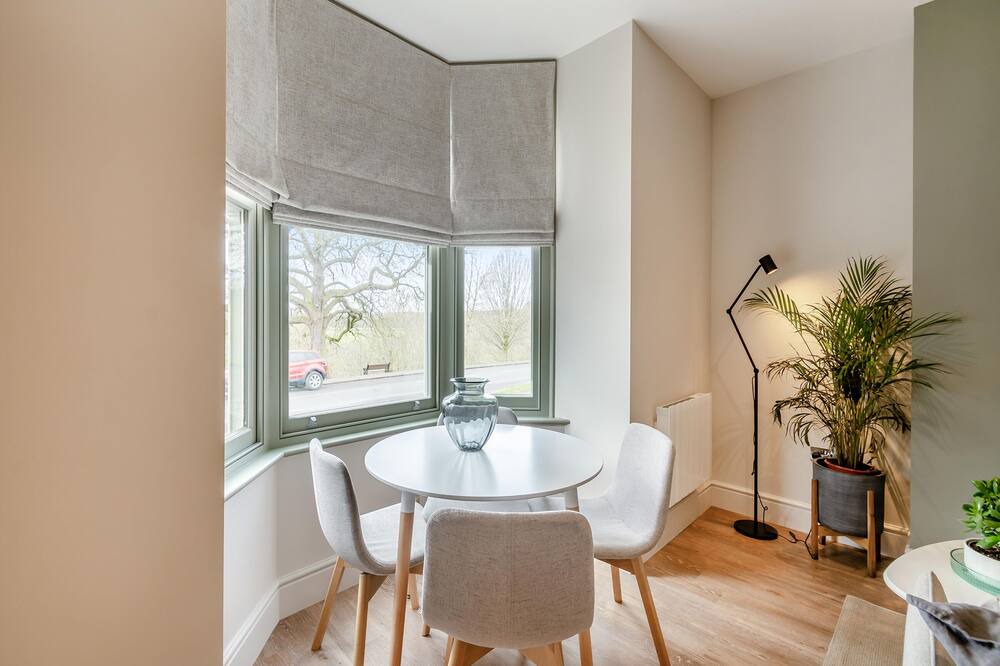 Photo of Others in Middleton One Row