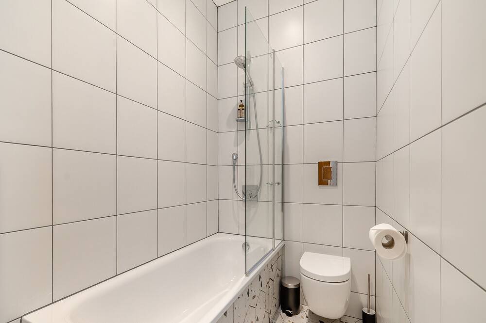 Photo of Bathroom in Middleton One Row