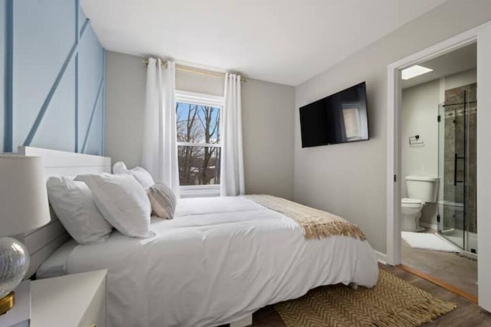 Photo of Bedroom in Marietta