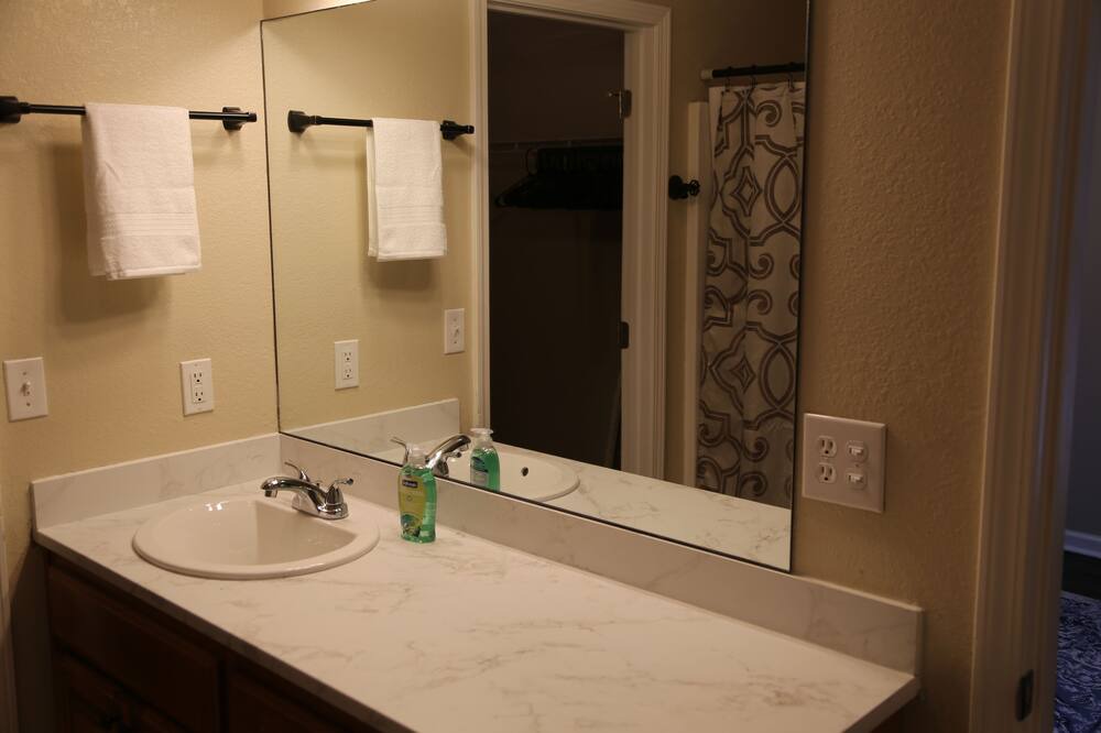 Photo of Bathroom in Thomasville