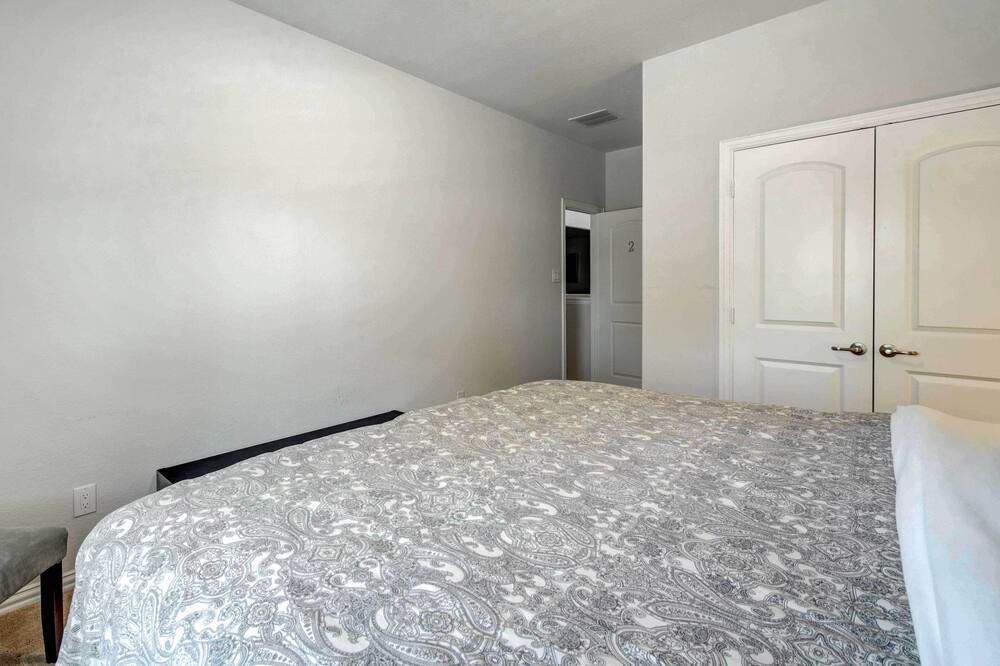 Photo of Bedroom in Willis