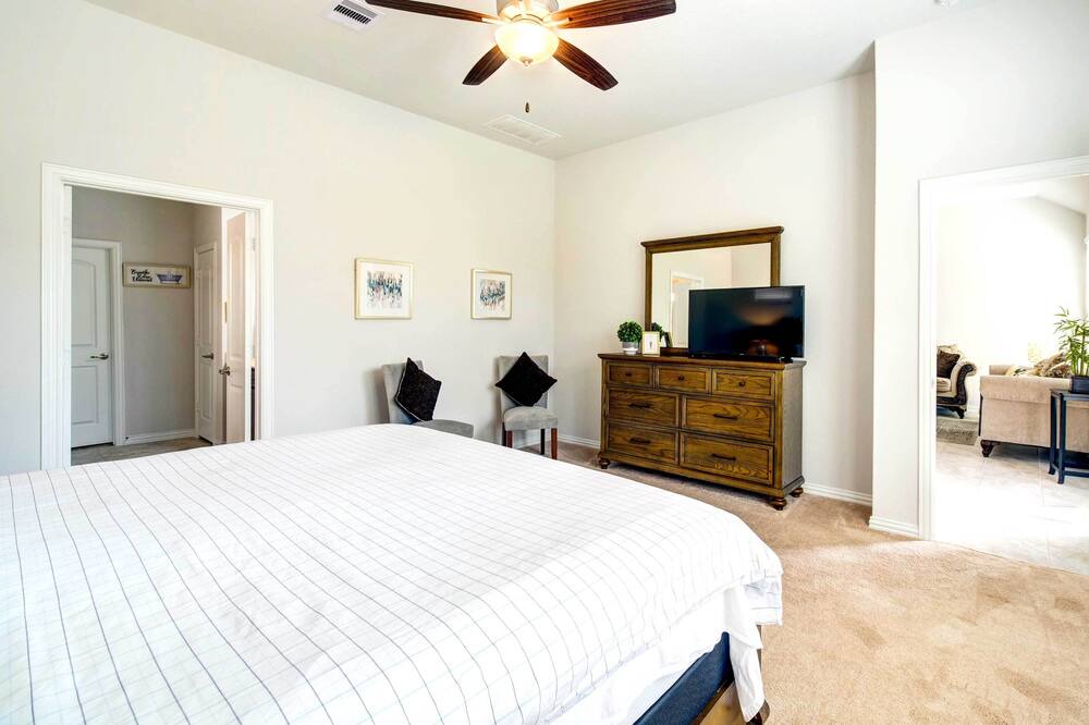 Photo of Bedroom in Willis