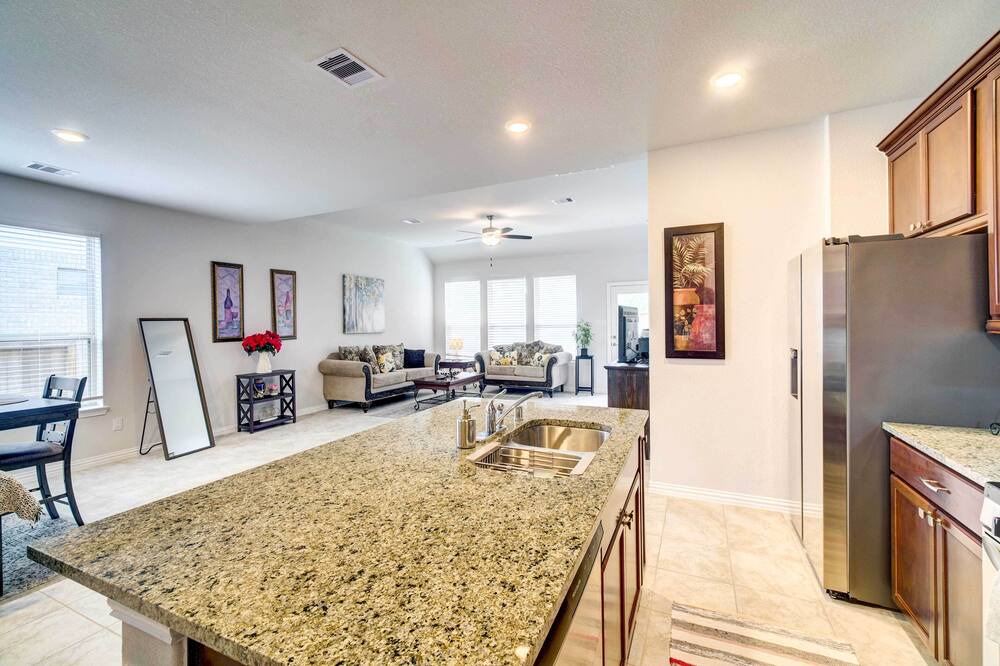 Photo of Kitchen in Willis